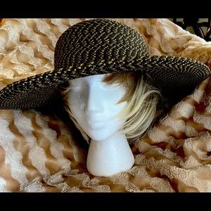 Ladies floppy style hat